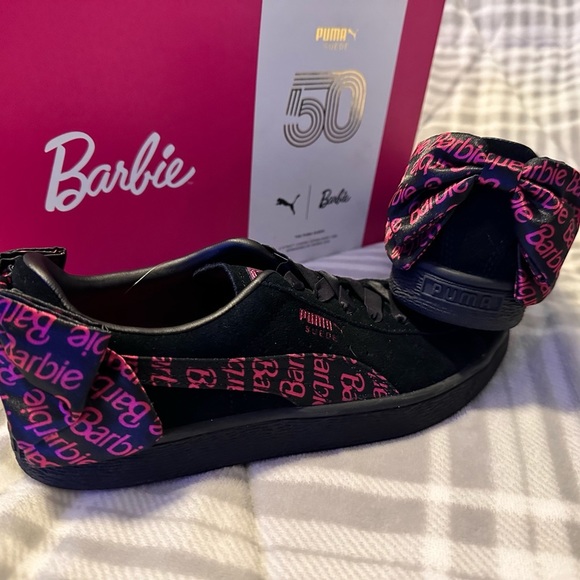 NEW Barbie Puma Suede Sneakers Women’s Size 7 - Picture 4 of 10